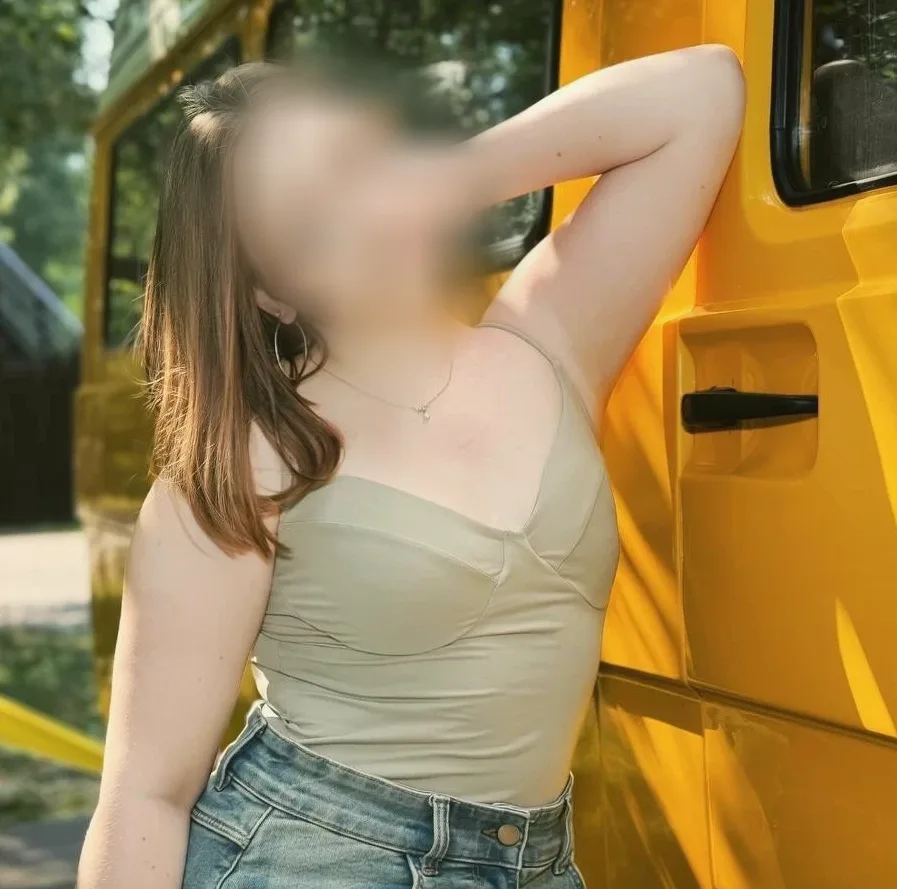 Anna, 19