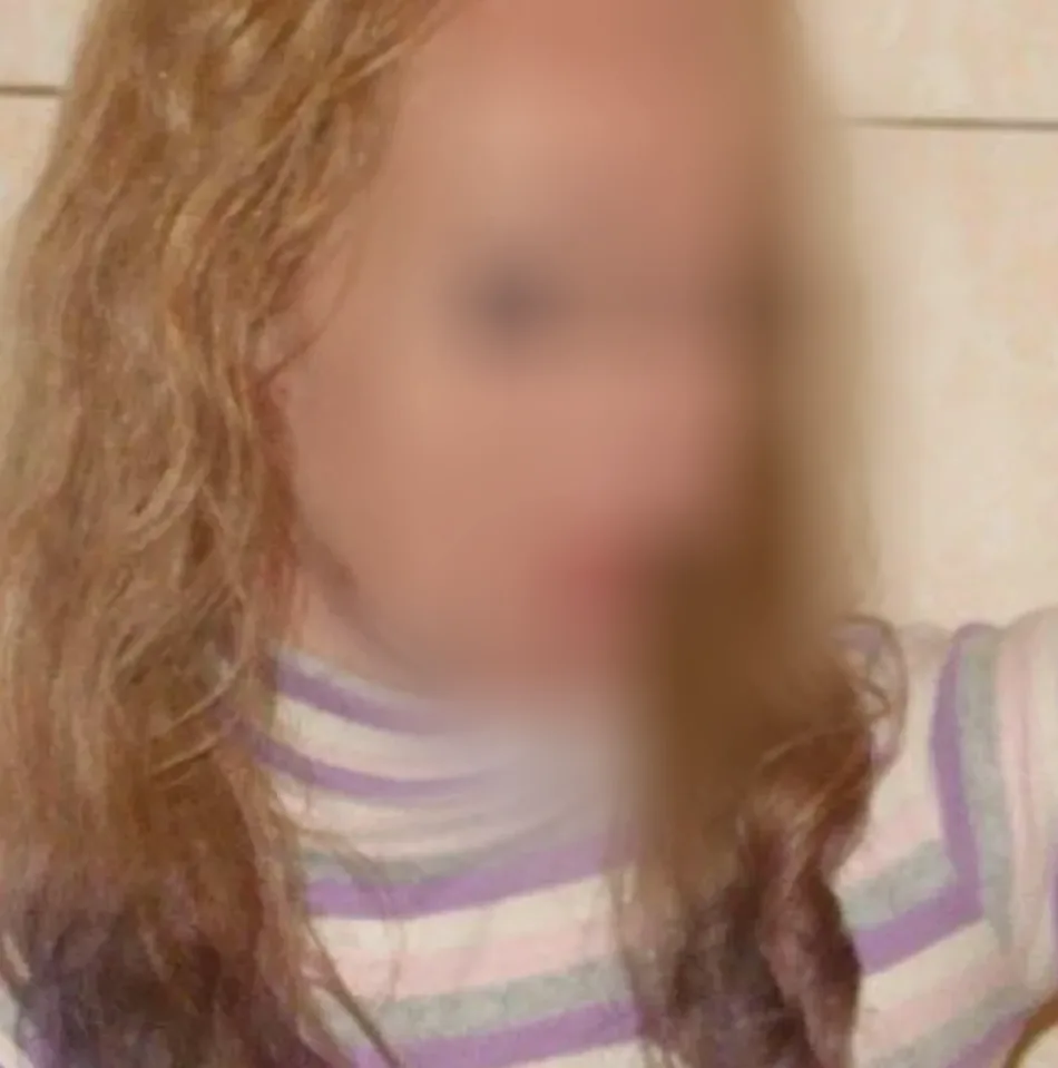Charlotte, 24