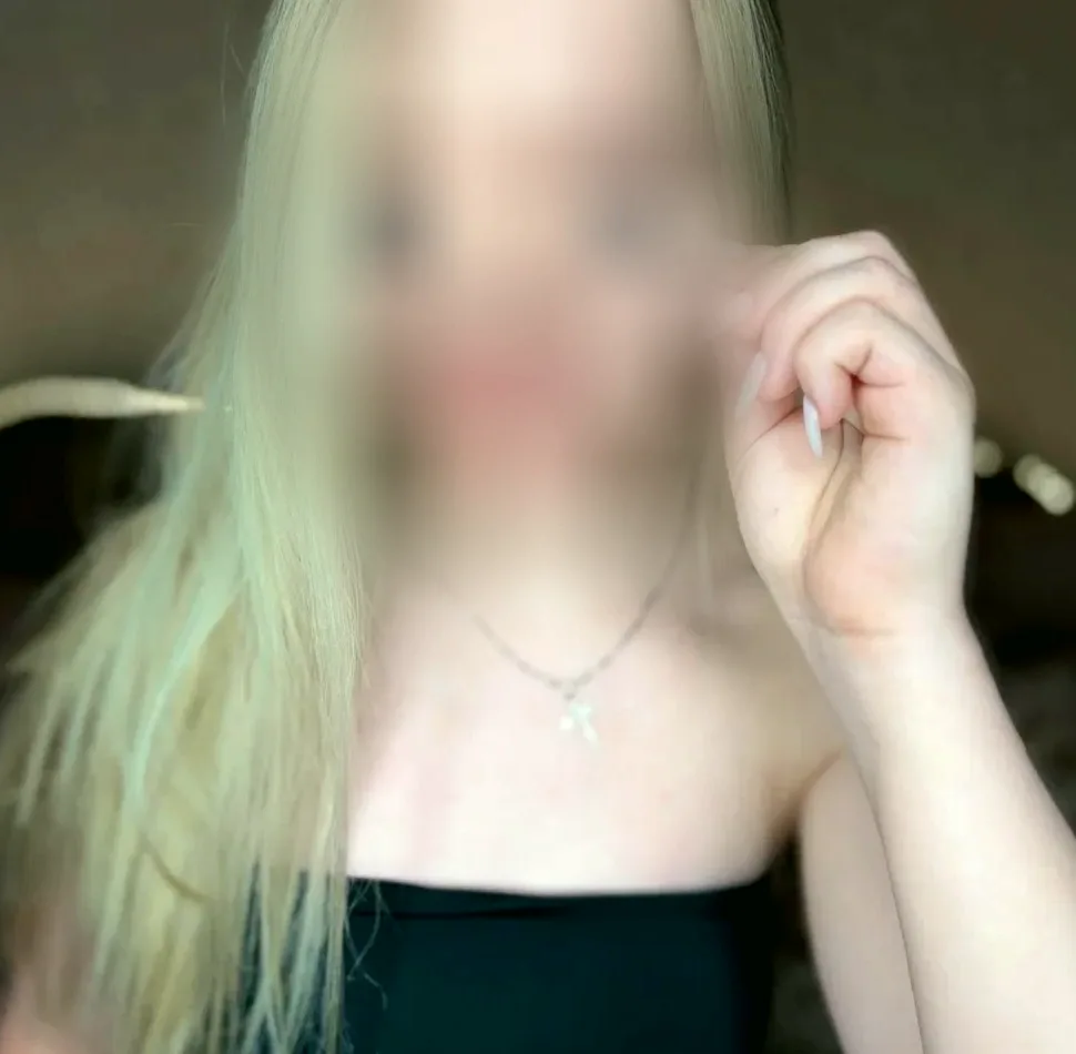 Leyla, 21