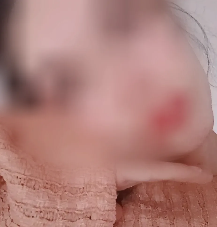Lilly, 29