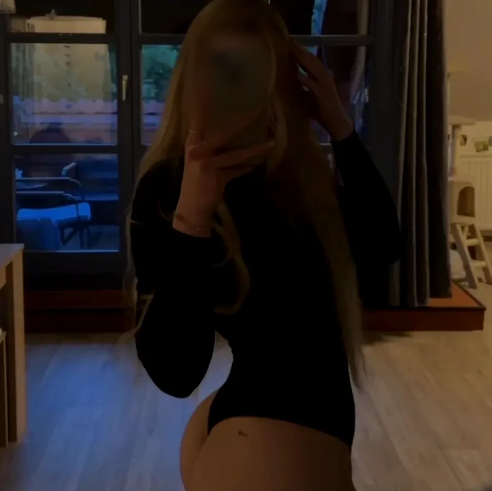Marlene, 23
